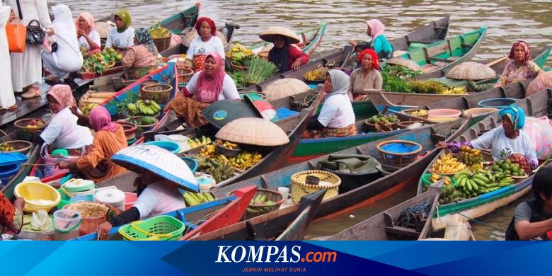 Mengunjungi Pasar Terapung Di Sungai Barito Halaman All Kompas Com