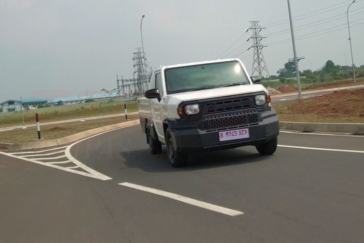 Test Drive Toyota Hilux Rangga