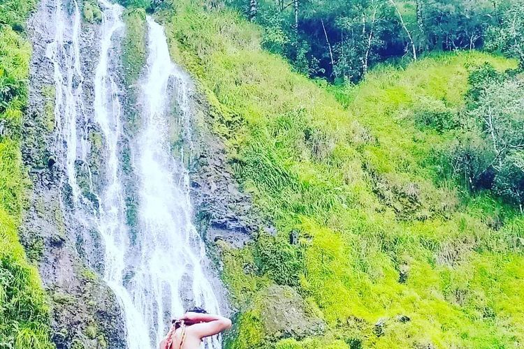 Keunikan wisata air terjun Cunca Wek, Desa Ulu Wae, Kecamatan Lambaleda Timur, Manggarai Timur, NTT, Selasa, (5/4)2022). (KOMPAS.com/DOK AMANDUS CAHAYA TUKENG-Pegiat Wisata Desa Ulu Wae Colol)