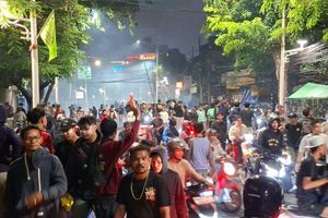 Massa dari Pati Pulang, Demo 27 Agustus Berlanjut Panas hingga Malam