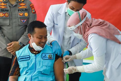 Wakil Gubernur Sulsel Alami Pegal Setelah Disuntik Vaksin Covid-19