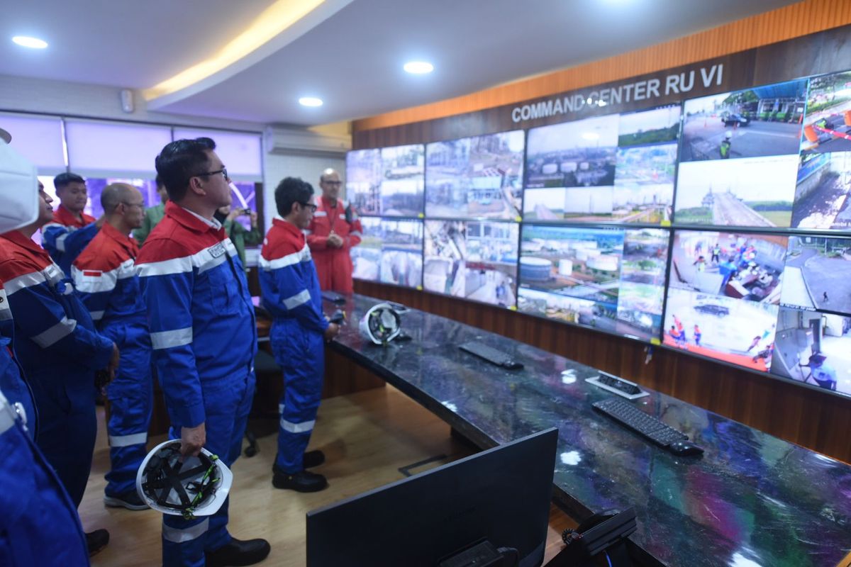 Wakil Komisaris Utama Pertamina Pahala Mansury saat melakukan Safari Ramadhan ke Kilang Balongan, Indramayu, Jawa Barat, Selasa (4/4/2023).
