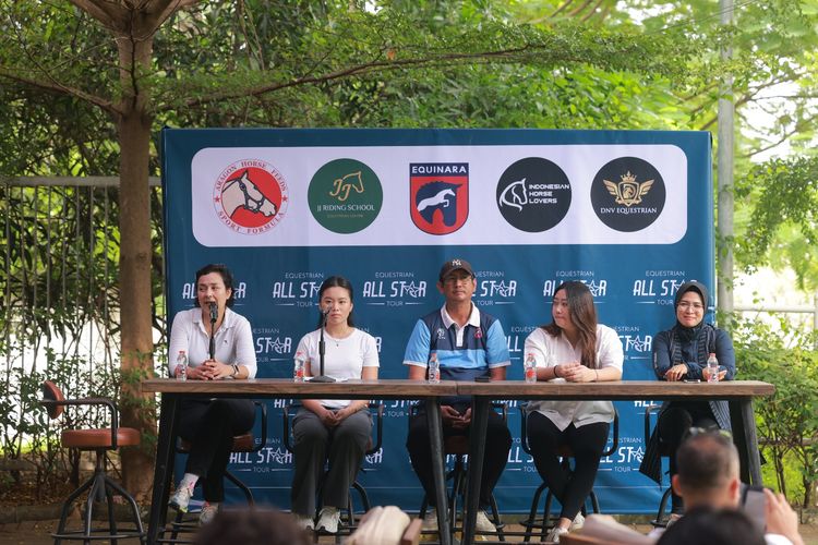 Equestrian All Star Tour rencananya akan digelar selama lima hari, pada tanggal 1 - 5 Mei 2024, dengan dua disiplin kelas, yakni Dressage (1 ? 2) dan Jumping (3 ? 4) di Equinara Horse Sport, JIEP, Pulomas, Jakarta Timur.