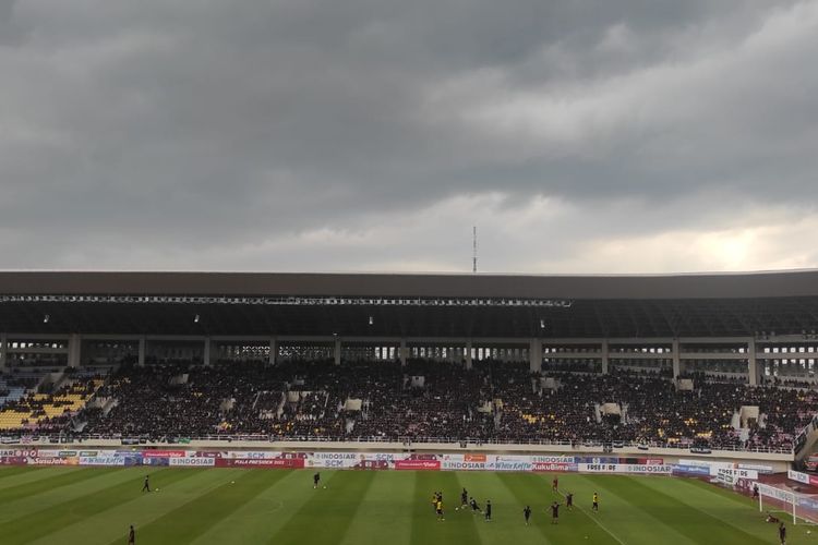 Suasana Stadion Manahan pada Kamis (16/6//2022) sore WIB, menjelang laga lanjutan Grup A Piala Presiden 2022 antara Persita Tangerang vs PSS Sleman.