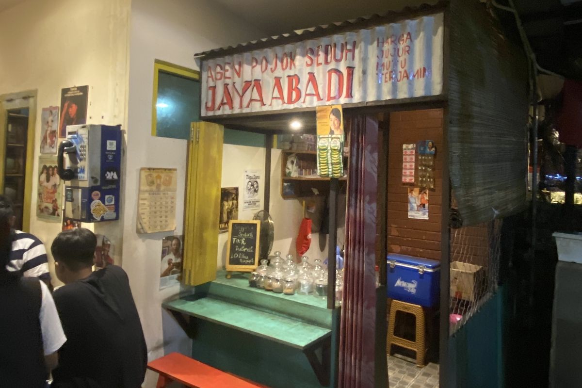 Pojok Seduh, Kedai Es Teh Jaya Abadi