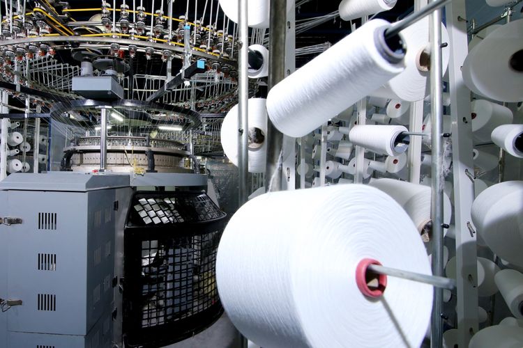 Gas Langka dan Mahal, Industri Tekstil Bangladesh Mulai Beralih ke Energi Terbarukan