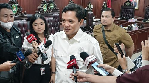 Gerindra Sebut Tak Bisa Paksa Golkar Usung Ridwan Kamil di Pilkada Jakarta, tapi Ingatkan...
