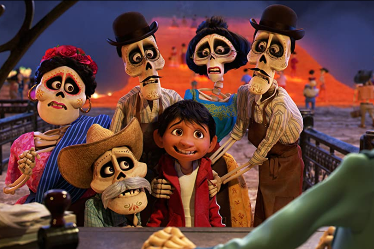 Film Coco yang dapat disaksikan melalui layanan streaming Disney Plus