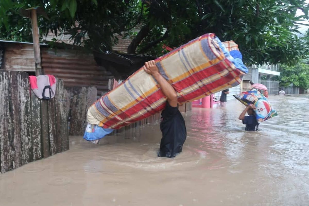 Banjir Bandang Terjang Bima, Rumah dan Sekolah di 5 Kecamatan Terendam