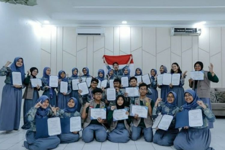 Siswa SMA Negeri 2 Cibinong Raih 35 Medali di Ajang International Putrajaya Robotik Games yang digelar pada November 2023 di Malaysia