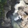 Minibus di Kebumen Terjun ke Jurang Sedalam 10 Meter, Sopir Diduga Mengantuk
