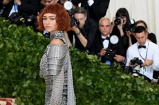 7 Busana Met Gala Terbaik Sepanjang Masa, Ada Zendaya dan Rihanna