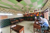 Di Madrasah Fakfak, Buku dan Listrik Terbatas, Ada Kelas Tanpa Papan Tulis
