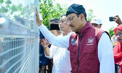 Sekolah Rakyat Ponorogo Punya Kandang Ayam Petelur, Gus Ipul: Ini Contoh Ketahanan Pangan