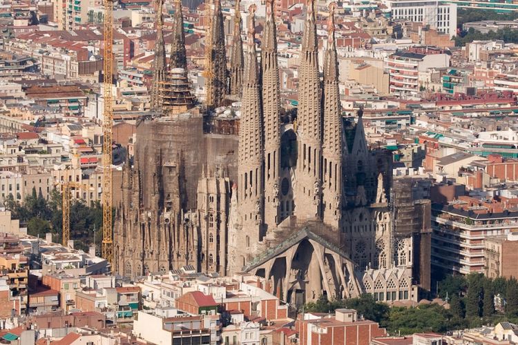 Gereja Katolik Sagrada Familia di Barcelona, Spanyol.