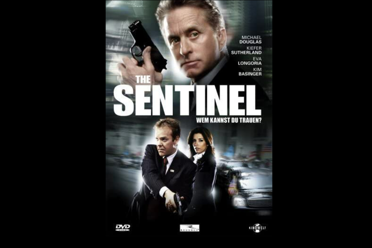 Film The Sentinel yang dibintangi Michael Douglas.