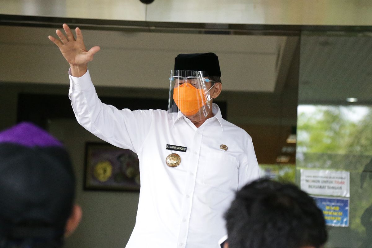 Gubernur Banten Wahidin Halim menyiapkan lahan pemakaman jenazah Covid-19
