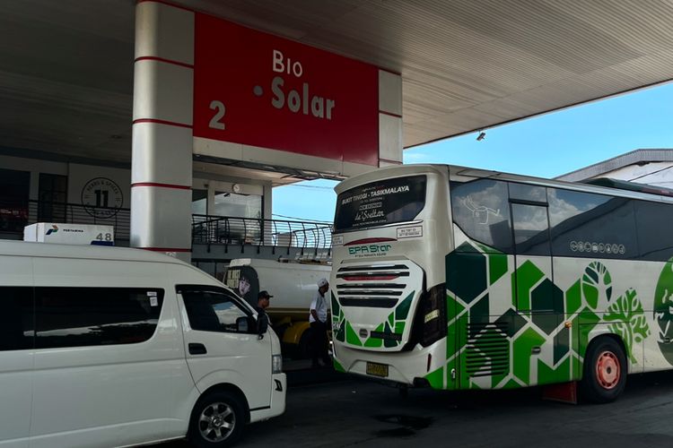 Disparitas Harga Tinggi Memicu Kelangkaan BBM Subsidi di Sumbar, Gubernur Minta SPBU Nakal Ditutup