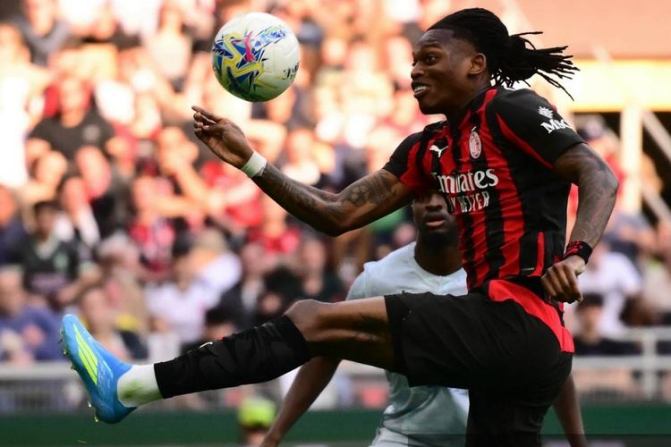 Paolo Di Canio dan Fabio Capello Kritik Habis Rafael Leao