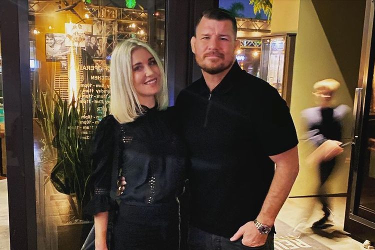 Legenda dunia MMA yang kini jadi komentator sekaligus analis UFC, Michael Bisping.