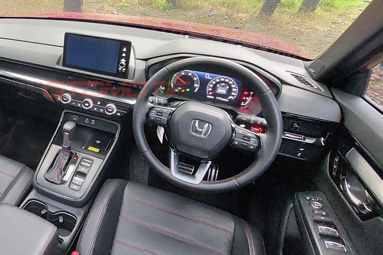 Interior Honda CR-V RS Hybrid