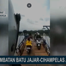 Jembatan Apung di Bandung Barat Ambruk, 2 Pengendara Motor Nyemplung ke Sungai Citarum