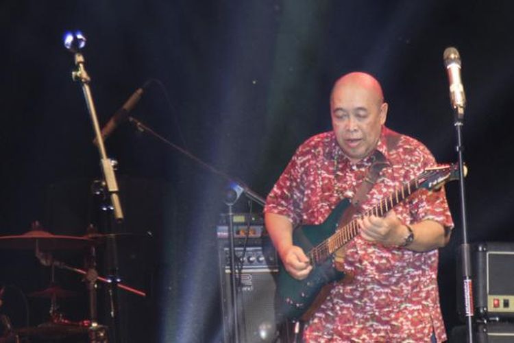 Donny Suhendra tampil di Maratua Jazz and Dive Fiesta 2015, di Pulau Maratua, Kepulauan Derawan, Kabupaten Berau, Kalimantan Timur, Jumat (11/9/2015).
