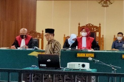 Sidang Perdana Kasus Dangdutan, Wakil Ketua DPRD Tegal Tak Didampingi Pengacara
