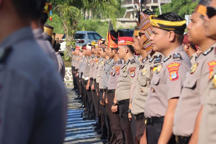 Police Chief Reshuffles Five Officers, Heads of Health Medicine Center and Financial Center Change
