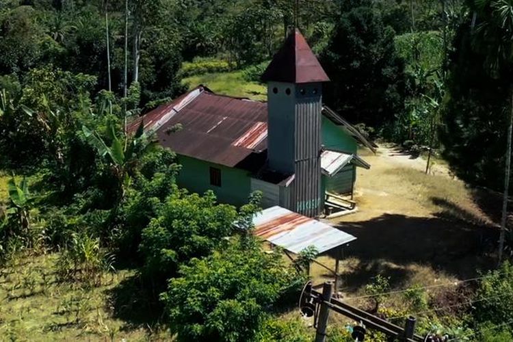 Churches and mosques are among large gathering places threatened by a dam collapse