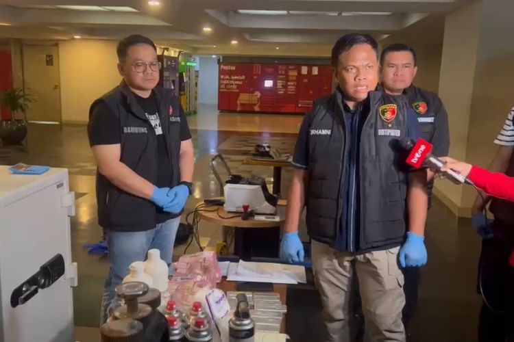 Polisi Tangkap 2 Warga India, Diduga Selundupkan Emas Ilegal ke Dubai