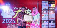 Terima Penghargaan dari Pemprov Jateng, Kota Semarang Jadi yang Terbaik dalam Penurunan Tingkat Pengangguran Terbuka