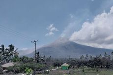 Mencekamnya Erupsi Lewotobi Laki-laki, Suster Marieta Mengungsi di Tengah Hujan Batu