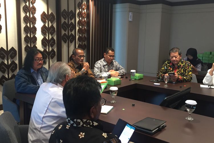 Kepala Badan Ketahanan Pangan Kementerian Pertanian Agung Hendriardi saat menghadiri acara Focus Group Discussion dengan tema Upaya Melokalkan Bahan Baku Industri Pangan di Menara Kadin, Jakarta, Rabu (24/7/2019)
