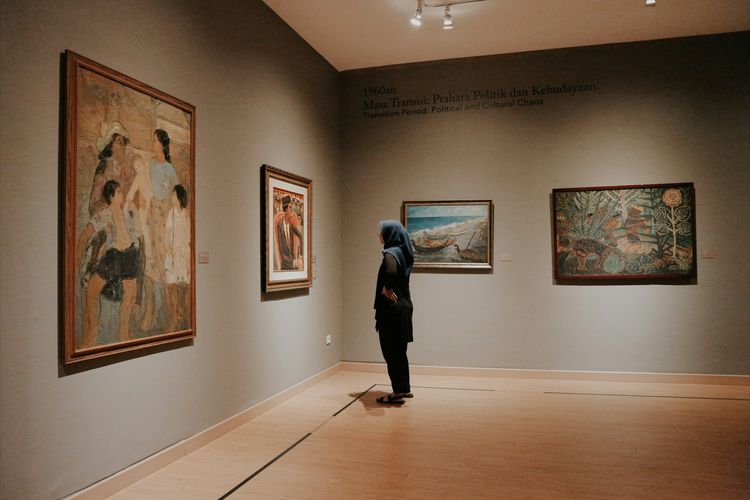 Penelitian King’s College London menemukan, melihat karya seni di galeri bisa menurunkan hormon stres hingga 22 persen. Simak penjelasannya.