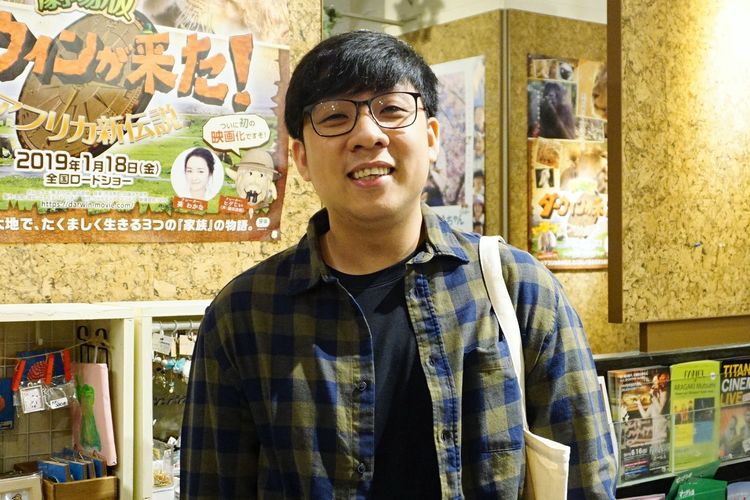 Sutradara Yandy Laurens dalam pemutaran film Keluarga Cemara di Okinawa International Movie Festival 2019 yang digelar di Sakurazaka Theater, Naha, Okinawa, Jepang, Kamis (18/4/2019). 