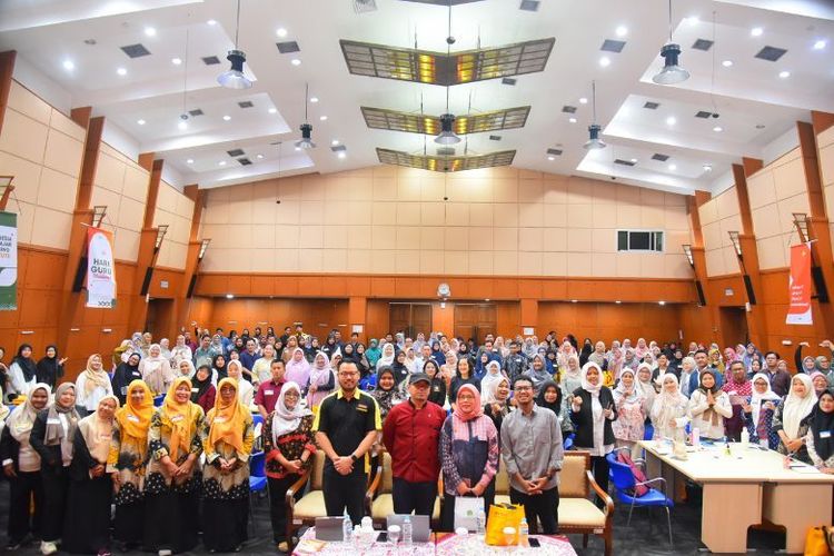 Indonesia Mengajar Learning Institute berkolaborasi dengan MR.D.I.Y. Indonesia bertujuan untuk memperkuat ruang belajar, jejaring kolaboratif, serta wadah berbagi praktik baik bagi guru di berbagai daerah. 