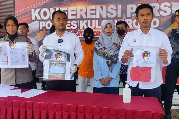 Polisi mengungkap kasus rekrutmen abal-abal untuk bekerja pada lingkungan Bandar Udara Yogyakarta International Airport (YIA) di Kapanewon Temon, Kabupaten Kulon Progo, Daerah Istimewa Yogyakarta.