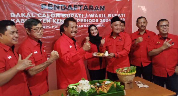Pilkada Kendal, Baru Wakil Bupati yang Daftar Bakal Calon Bupati di PDI-P