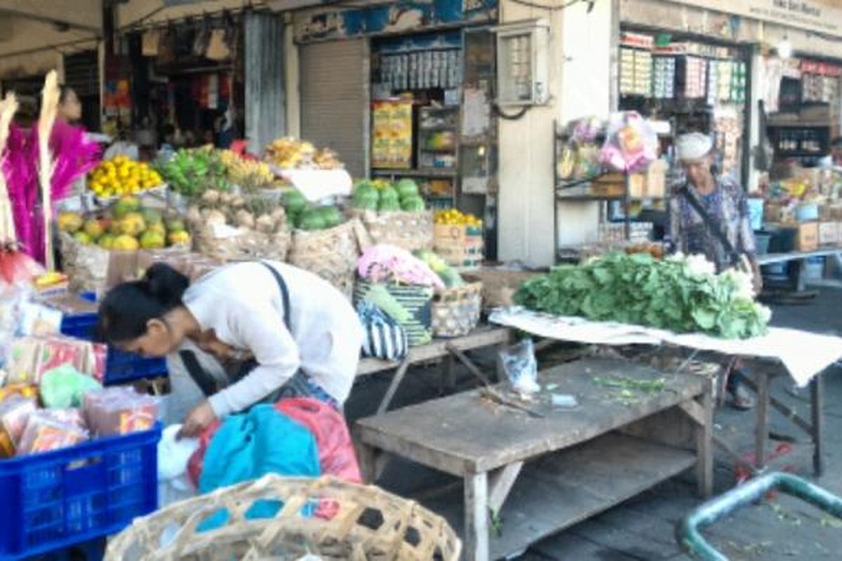 Pasar Kreneng, Denpasar. apa itu deflasi, arti deflasi, deflasi adalah