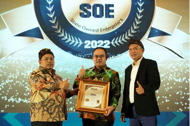 PNM meraih penghargaan Infobank The Best State-Owned Enterprise 2022 untuk kategori 'The Best SoE in Empowering Ultra-Micro'.