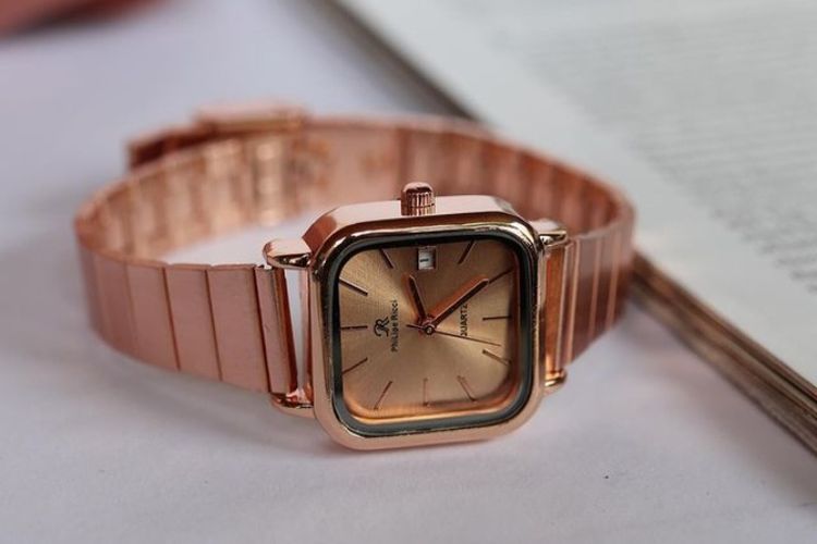 Koleksi jam tangan lokal untuk perempuan dari merek Philipe Ricci.