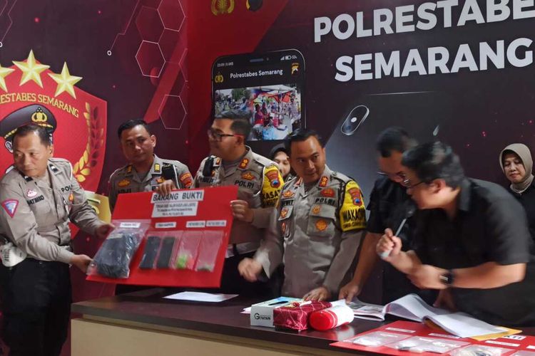 Wakapolrestabes Semarang AKBP Wiwit Ari Wibisono ditemui saat jumpa pers di markasnya, Rabu (25/10/2023).