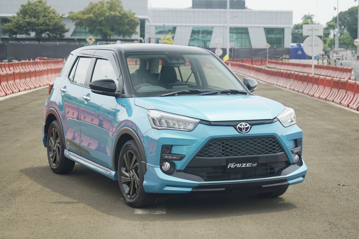 Toyota Raize GR. Varian teratas SUV Kompak dengan fitur keselamatan lengkap Toyota Safety Sense