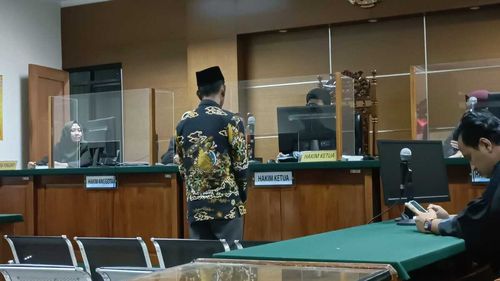 Kades di Banten yang Sawer LC Tiap Hari Pakai Uang Korupsi Dana Desa Divonis 5 Tahun Penjara