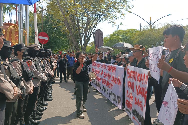 Hari Buruh di Palangka Raya, Mahasiswa Suarakan Nasib Pekerja Perkebunan Kelapa Sawit