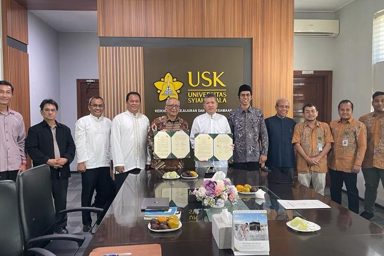 Yayasan Sativa Nusantara (YSN) bersama Universitas Syiah Kuala (USK) melakukan penandatanganan kerja sama dalam hal penelitian ganja medis di Pusat Riset Obat Herbal USK pada 23 Juni 2023.