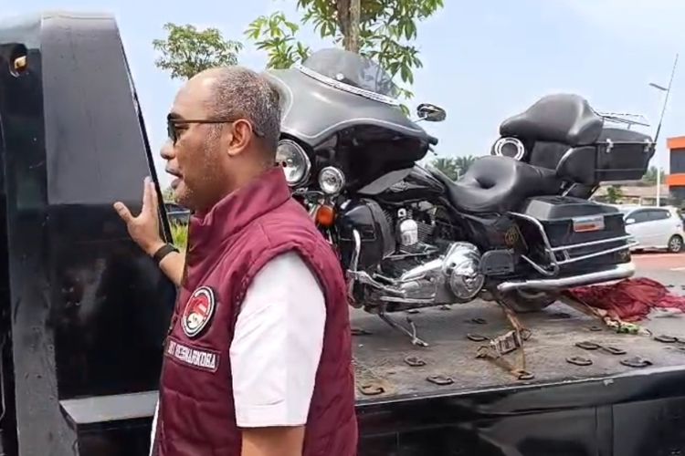 Selundupkan 15 kg Sabu saat Antar Harley Davidson Medan-Jakarta, Sopir dan Kernet Mobil Towing Diringkus
