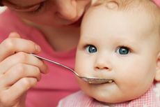 Trik Mengatur Jadwal Makan Bayi 