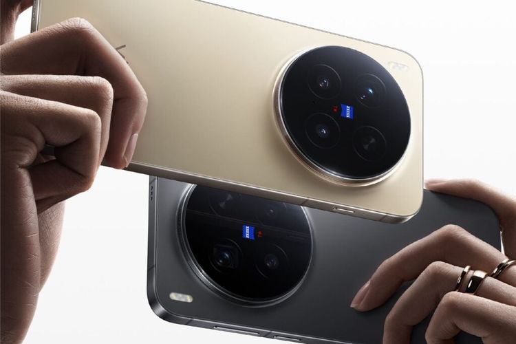 Vivo X300 kabarnya akan menawarkan layar OLED 6,78 inci. Varian ini juga disebut punya pengaturan kamera yang lebih canggih, baterai yang lebih besar lengkap dengan dukungan pengisian daya nirkabel.